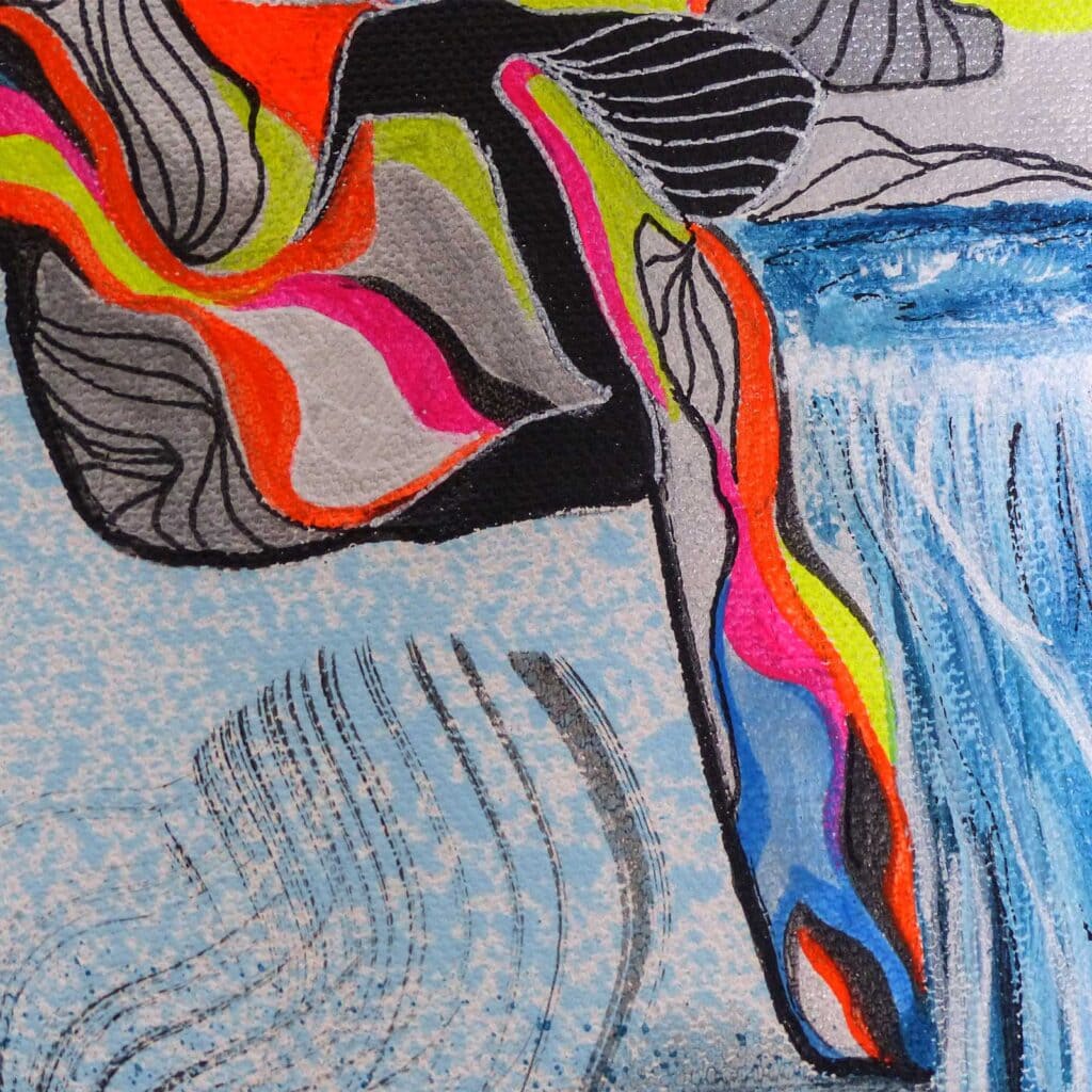 Détail des formes ondulées orange fluo, roses et jaunes cernées de noir, devant la chute d'eau bleue