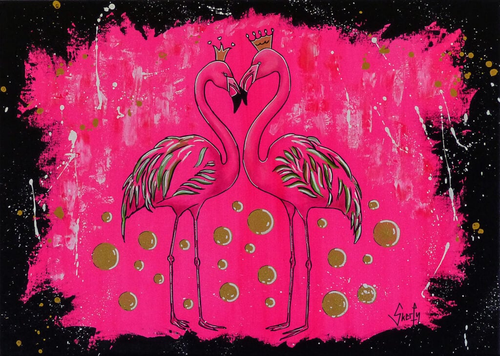 Peinture de deux flamants roses couronnés d'or, face à face, leurs cous dessinant un cœur, sur un fond fuchsia parsemé de bulles dorées
