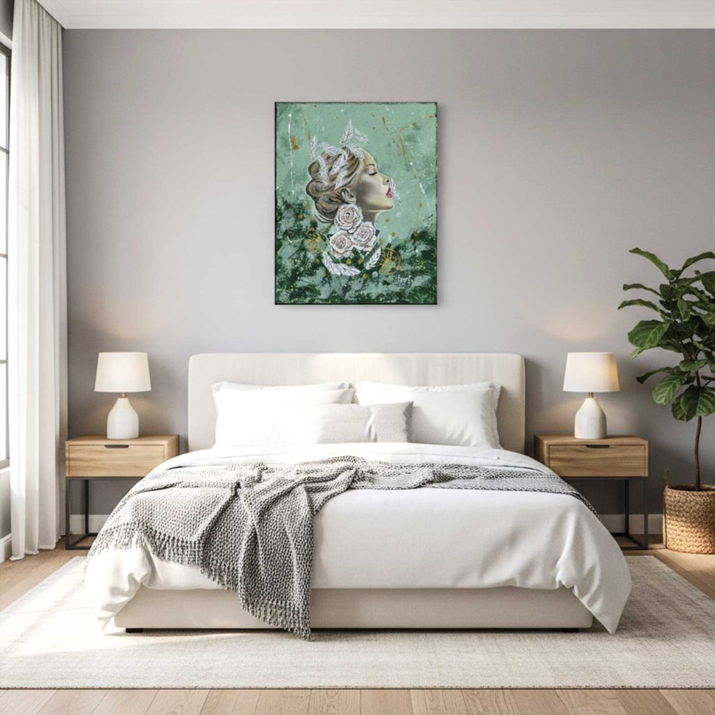 Mise en situation de la peinture Souffle de Vie, accrochée au-dessus d'un lit au linge blanc dans une chambre claire